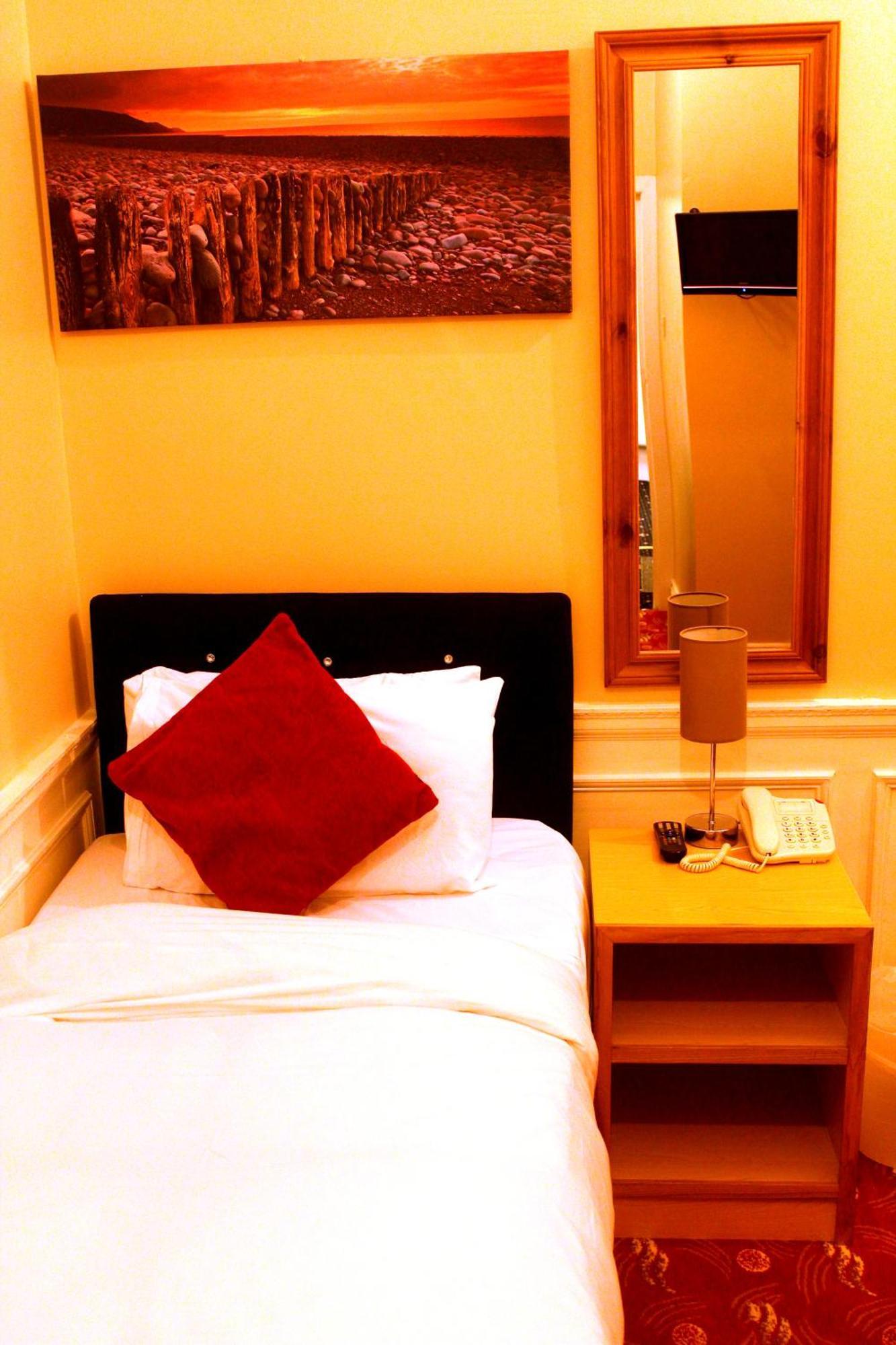 Edgerton Hotel ฮัดเดอร์สฟิลด์ ห้อง รูปภาพ