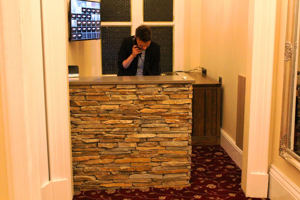 Edgerton Hotel ฮัดเดอร์สฟิลด์ ภายนอก รูปภาพ