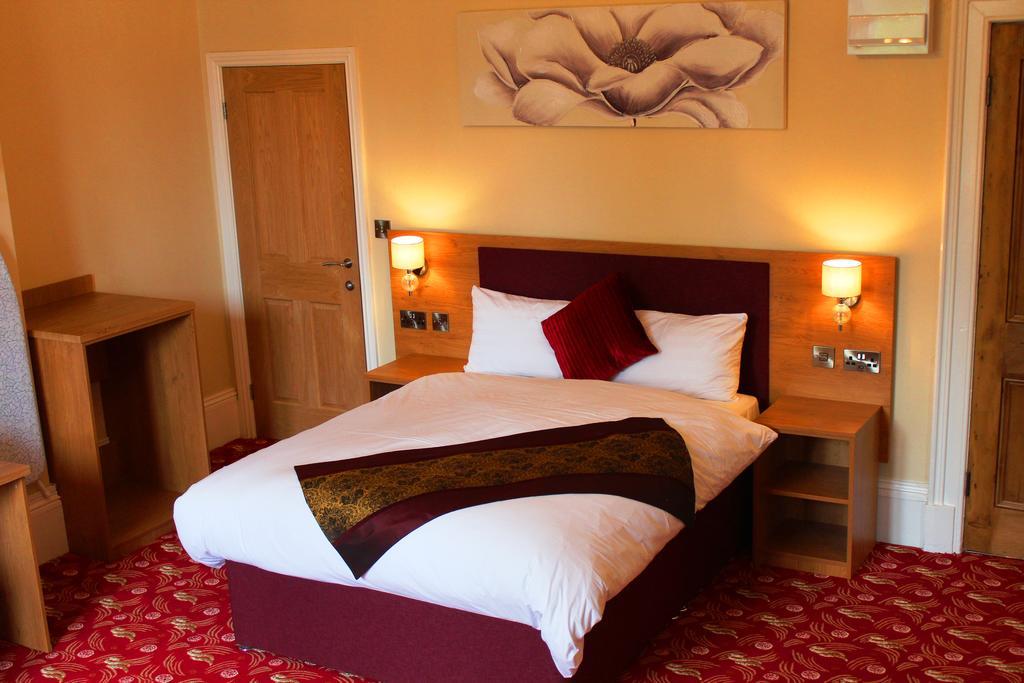 Edgerton Hotel ฮัดเดอร์สฟิลด์ ภายนอก รูปภาพ