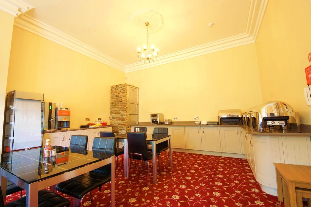 Edgerton Hotel ฮัดเดอร์สฟิลด์ ภายนอก รูปภาพ
