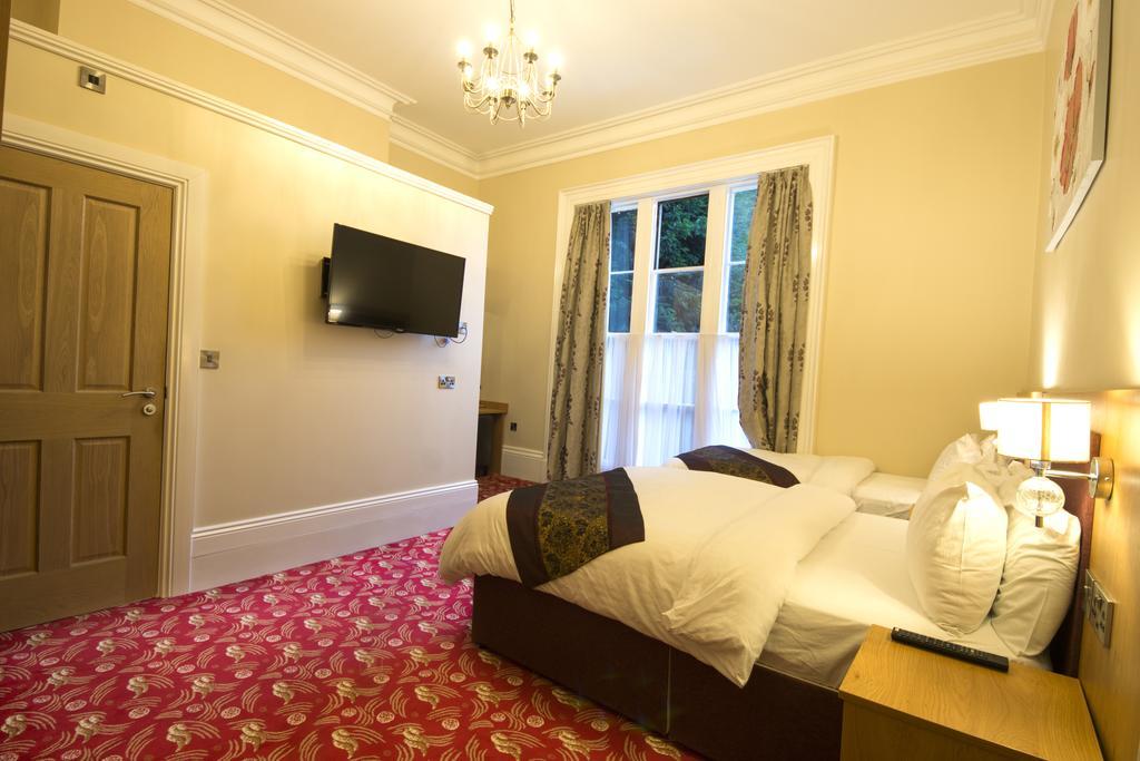 Edgerton Hotel ฮัดเดอร์สฟิลด์ ภายนอก รูปภาพ