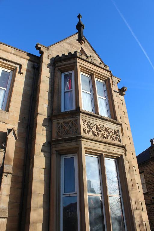 Edgerton Hotel ฮัดเดอร์สฟิลด์ ภายนอก รูปภาพ