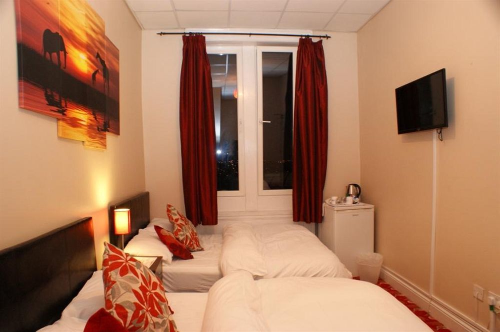 Edgerton Hotel ฮัดเดอร์สฟิลด์ ภายนอก รูปภาพ