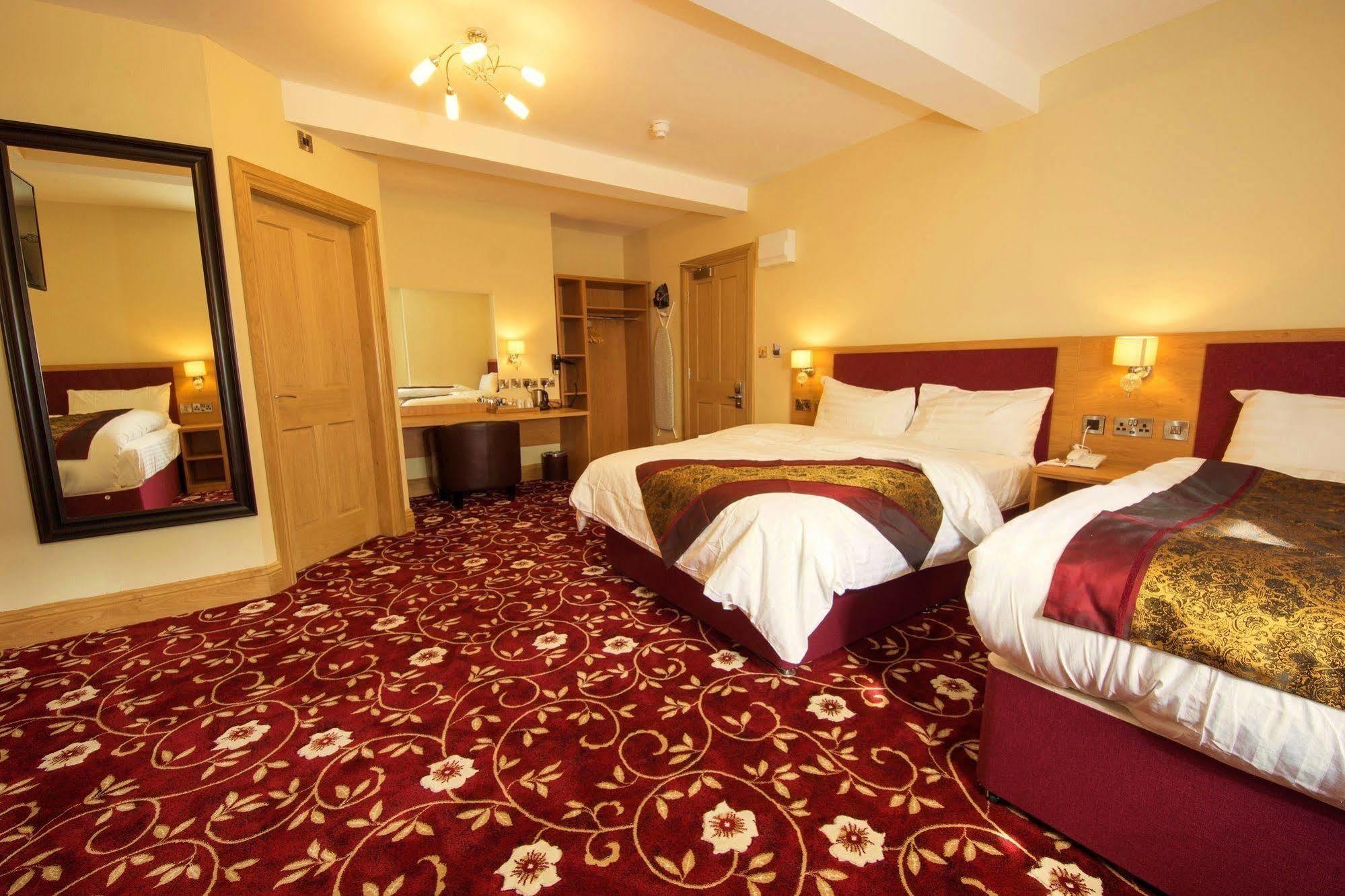 Edgerton Hotel ฮัดเดอร์สฟิลด์ ภายนอก รูปภาพ