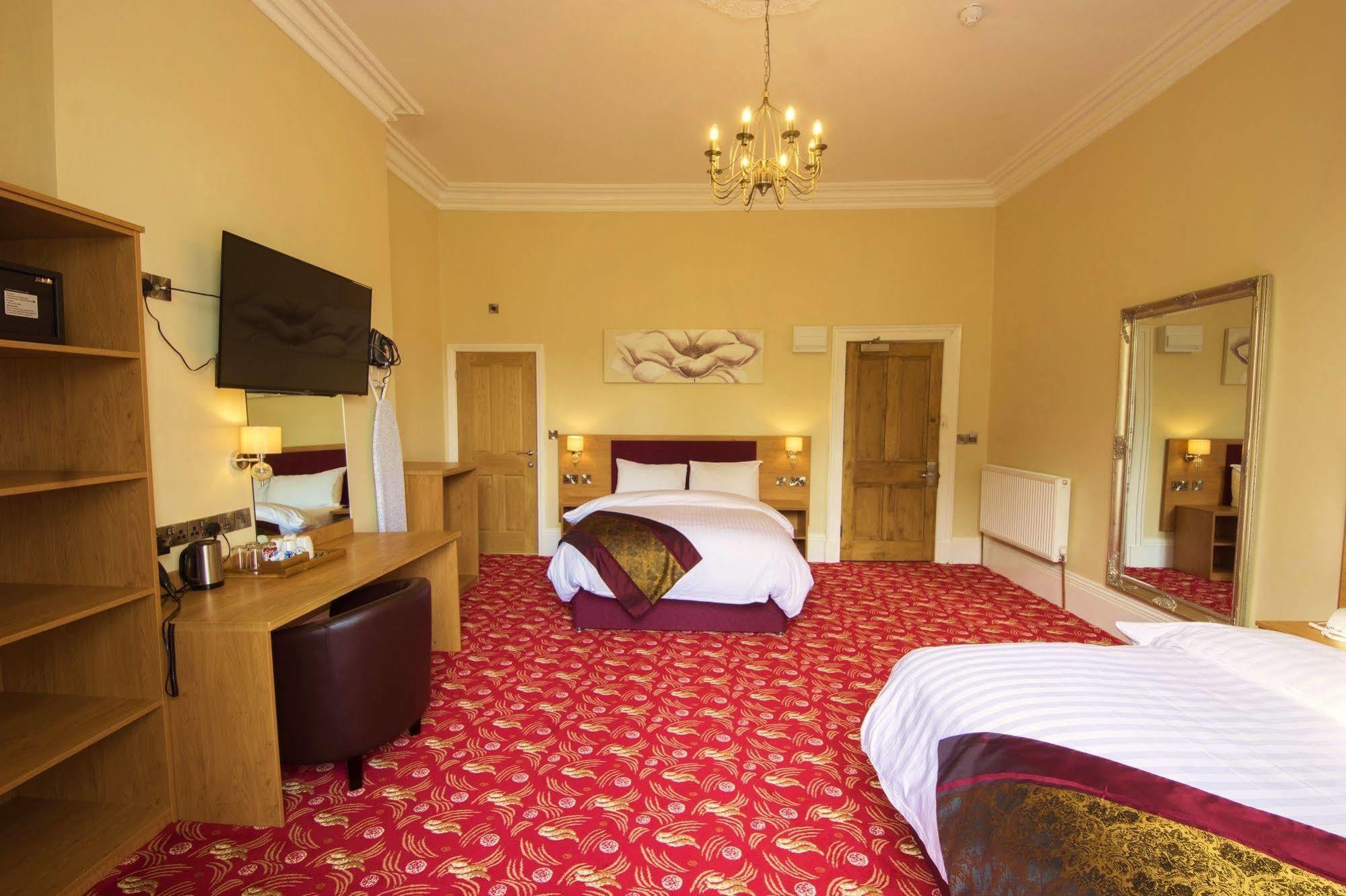 Edgerton Hotel ฮัดเดอร์สฟิลด์ ภายนอก รูปภาพ